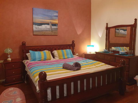 JUST 4 YOU! Amazing Sea Views WIFI Fullly Air Conditioned King Bed - Hotel Accommodation 5