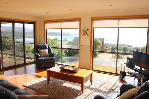 Lazy Wave Beach House - Hotel Accommodation 2