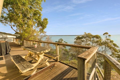 Lakescapes Cottage 180 Degree Panoramic Views - Hotel Accommodation 6