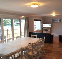 Watts at Callala Beach Pet Friendly - Hotel Accommodation
