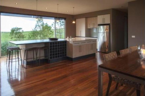 THE Lake House - Surf Side - Hotel Accommodation 0