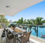 Luxury Waterfront Maroochydore Free Wine Netflix Parking - Hotel Accommodation