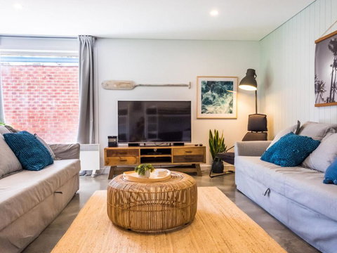 Pandanas Apartments 17A Mollymook Beach - Hotel Accommodation 3