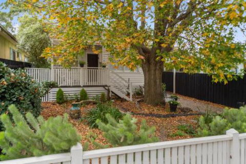 Amber Cottage Luxury Seaside Retreat With Outdoor Spa! - Hotel Accommodation 6