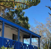 Blue Sky Escapes Beach house Ledge Point - Hotel Accommodation