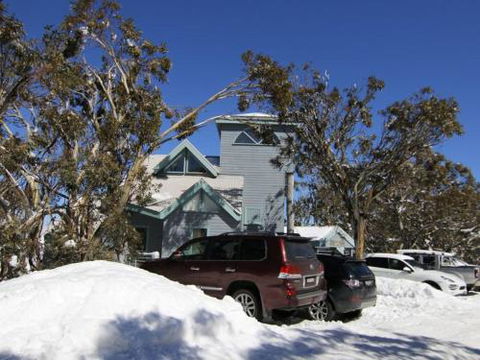 Whistler 5 - Hotel Accommodation 3