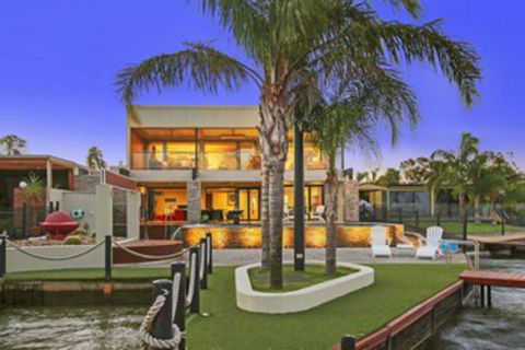 Lang Street Luxury Retreat Mulwala - Hotel Accommodation 0