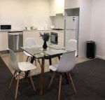 Modern Apartment in Liverpool CBD - Hotel Accommodation