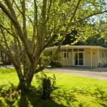 Bradys Lake TAS Hotel Accommodation