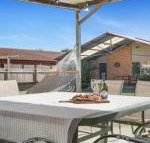 Cleveland Place walk to beach  shops - Hotel Accommodation