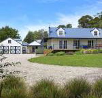 Duncraig House open fireplace spa pet friendly