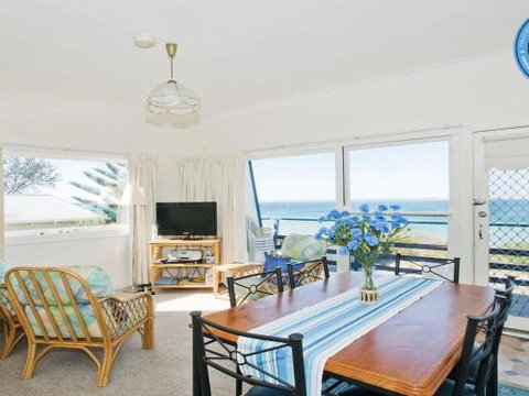 Eden On The Beach Beachside Getaway - Hotel Accommodation 2