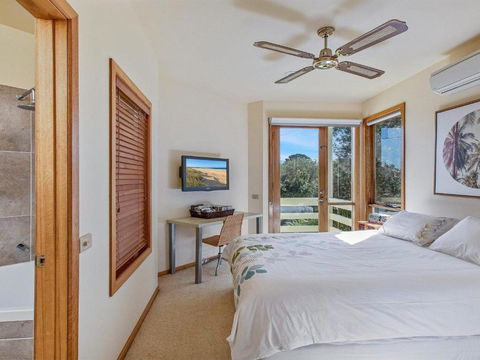Maldas Retreat Air Con Fireplace & Outdoor Spa - Hotel Accommodation 6
