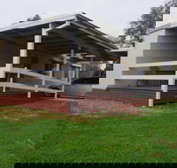 Deniliquin Pioneer Tourist Park - Hotel Accommodation