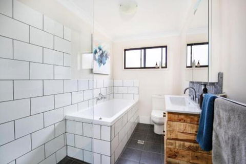 Aloha Pet & Family Friendly 10 Min Walk To Beach - Hotel Accommodation 2
