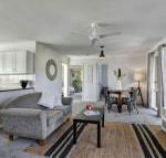 Mollymook Coastal Villa - Hotel Accommodation