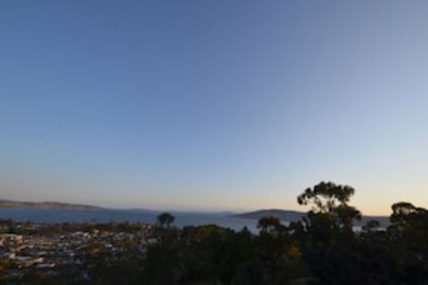 Hilltop House - Hotel Accommodation 0
