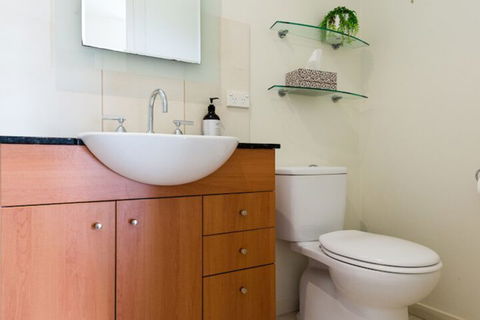 Hilltop House - Hotel Accommodation 7