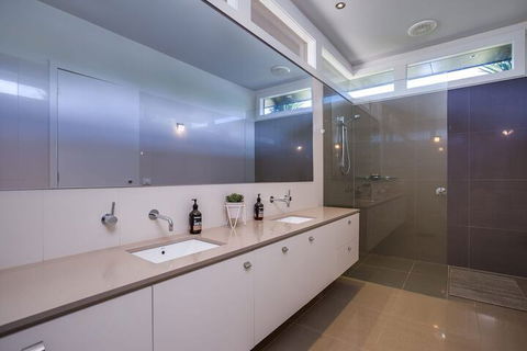 Kalina Retreat Tennis & Pool - Hotel Accommodation 3