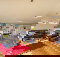 Seaview Apartment - Hotel Accommodation