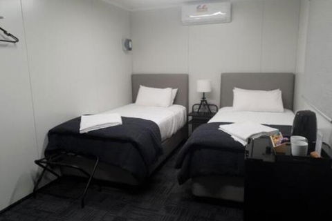 Cornwall House Accommodation - Hotel Accommodation 5