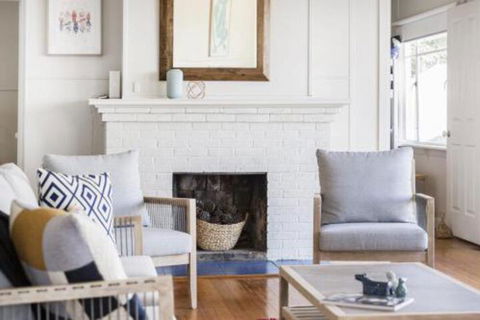 KIMBERLEY McCRAE - Hotel Accommodation 0