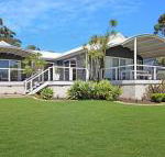 Akarana Beach House  Jervis Bay Rentals - Hotel Accommodation
