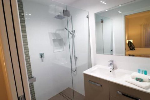 Elysium Lakehouse - Hotel Accommodation 3