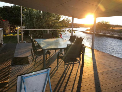 Carnarvon Beach Retreat - Hotel Accommodation 4