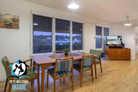 Retro Groovy Pad Pt Elliot - Hotel Accommodation 2