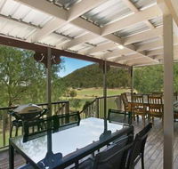 Rosa Estate in Broke Two 3br House in walking distance to Cellar Doors - Hotel Accommodation