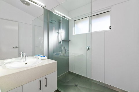 Stunning River House 51 Hilton Esplanade - Hotel Accommodation 7