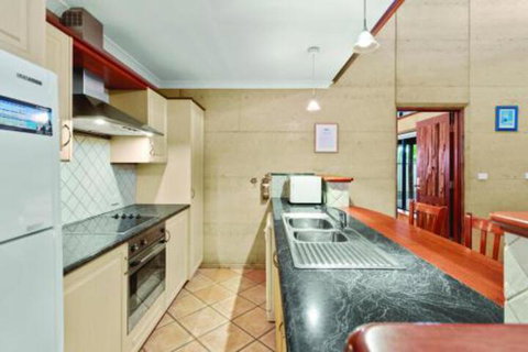 Swallows Nest - Hotel Accommodation 7
