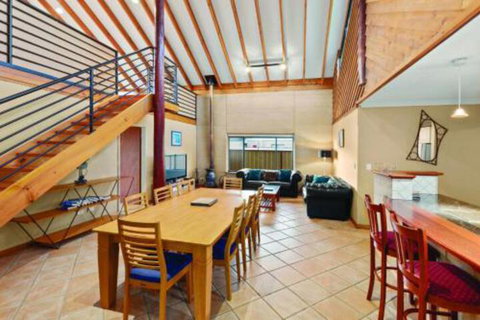 Swallows Nest - Hotel Accommodation 4