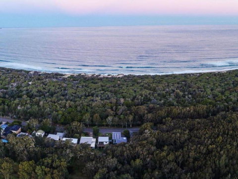 The Wharf House Budgewoi - Hotel Accommodation 3