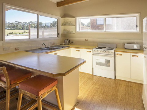 Boomer Crescent 5 Kioloa - Hotel Accommodation 1