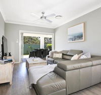 Wowly Waters Pet Friendly 1 Min Walk to Beach - Hotel Accommodation