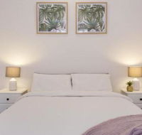 Emu at White Gum Lodge - Hotel Accommodation