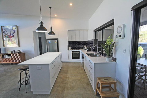 Vines & Stars - Hotel Accommodation 4