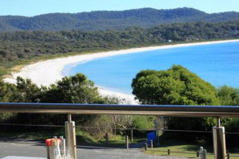 BAY Of FIRES BEACH SHACK Ocean Views From A Modern Beachhouse - Hotel Accommodation 6