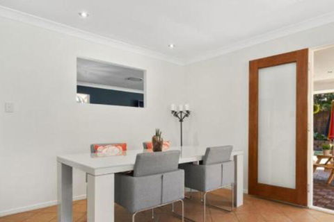 BB233 Banksia Beach Family Home 4 Bedrooms - Hotel Accommodation 6
