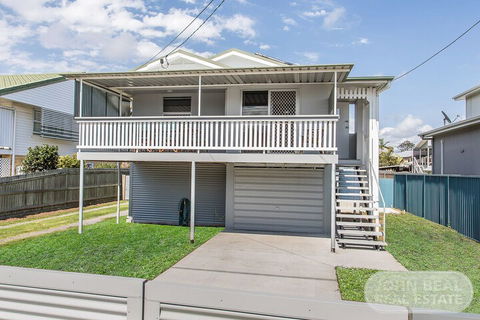 Brighton Waterfront Beach House - Hotel Accommodation 2