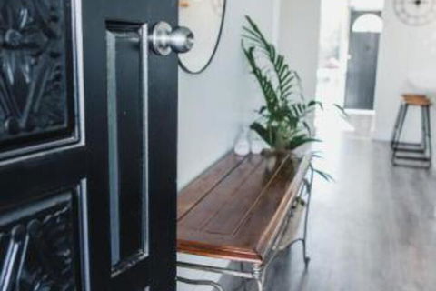 White On Wright Clare - Hotel Accommodation 2