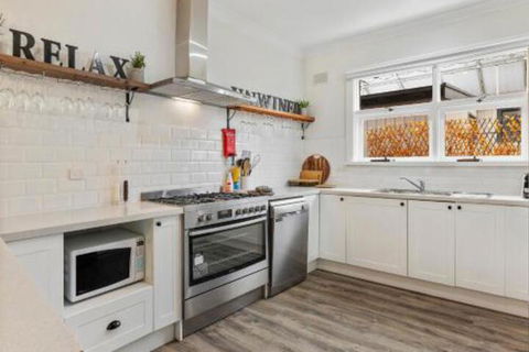 White On Wright Clare - Hotel Accommodation 7