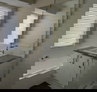 Byford House in the Glades - Hotel Accommodation