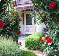 Bed  Breakfast at Stephanies - Hotel Accommodation