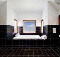 Elevated Plains Retreat 2 - Hotel Accommodation