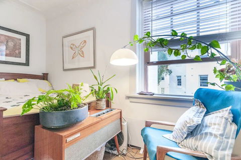 Beautiful Lush & Green Oasis Studio Apartment - Hotel Accommodation 5