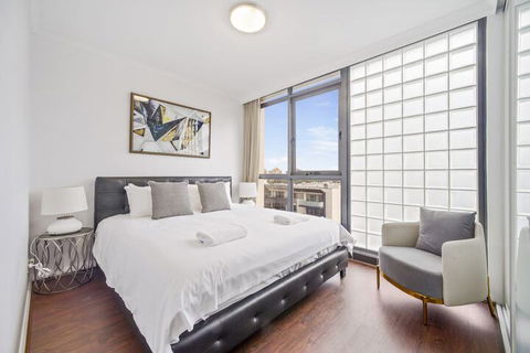 HomeHotel Stylish 3 Bed Clean & Comfort - Hotel Accommodation 1