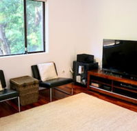 Spacious 3 Bedroom Apartment 20 Min To The CBD - Hotel Accommodation